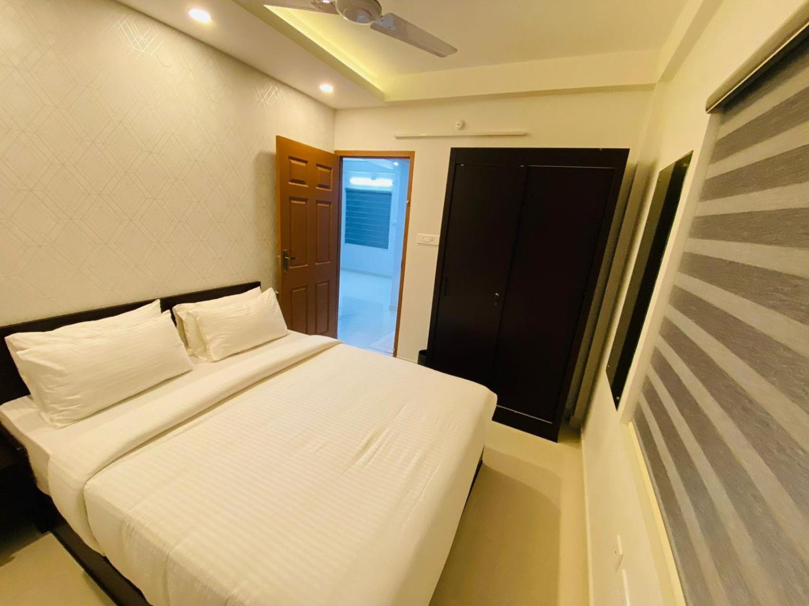 Hotel Nujoom Rooms & Apartments Kochi Екстериор снимка